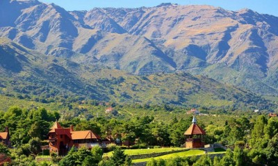 Villa de Merlo en Bus